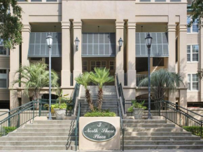 210 Northshore Place